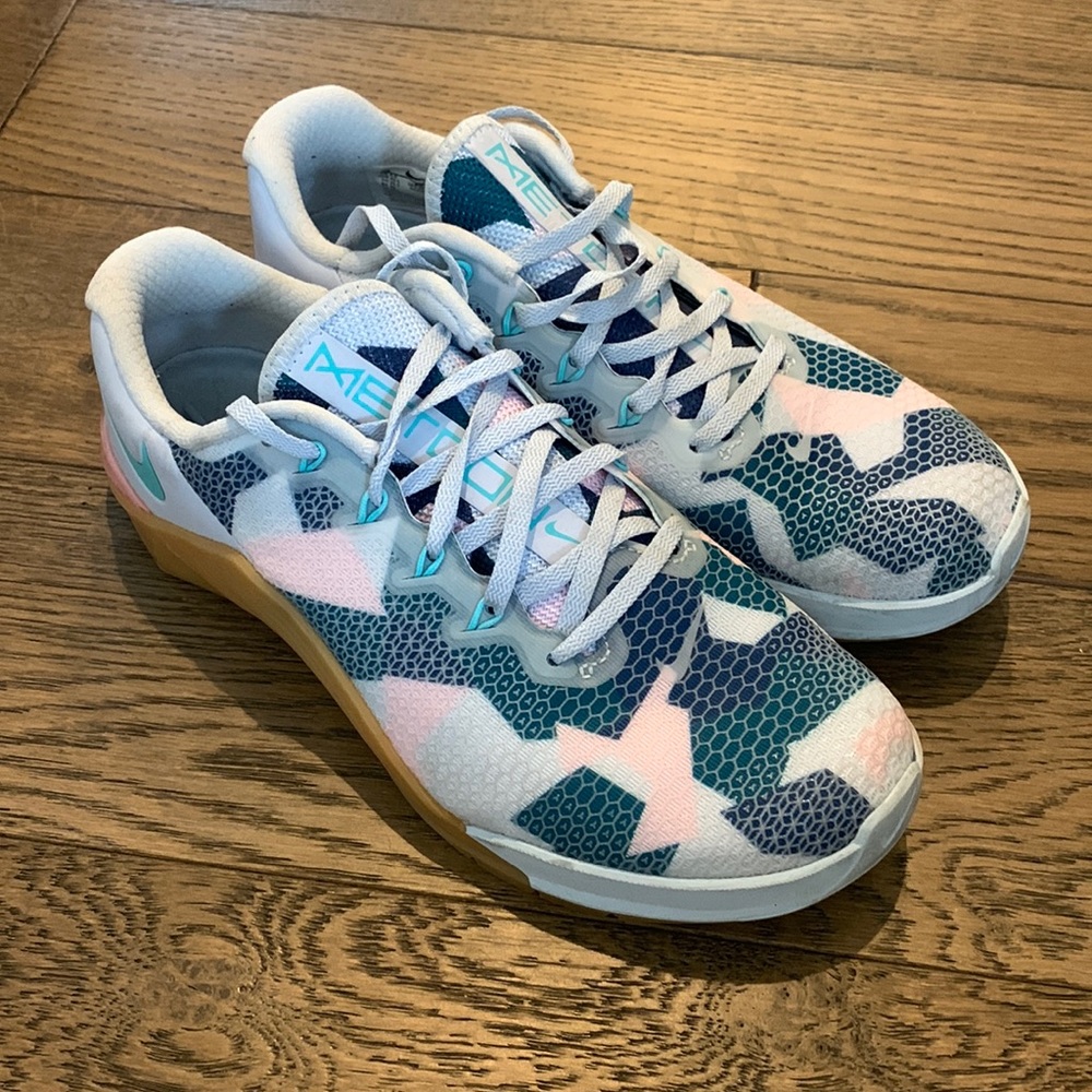 Womens Nike metcon